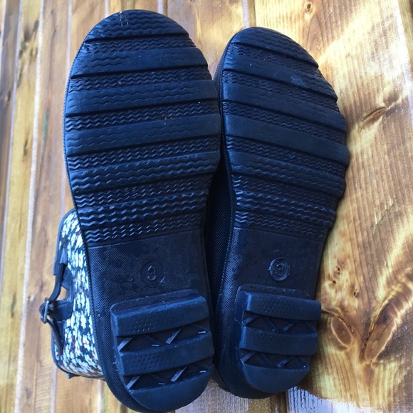 Rain boots - Picture 3 of 8